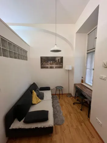 Pronájem bytu 1+1, Praha, 44 m2