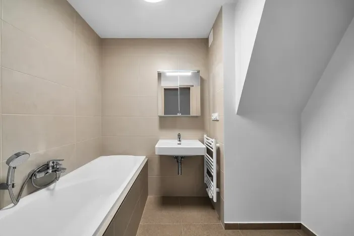 Pronájem bytu 2+1, Praha - Smíchov, Grafická, 64 m2