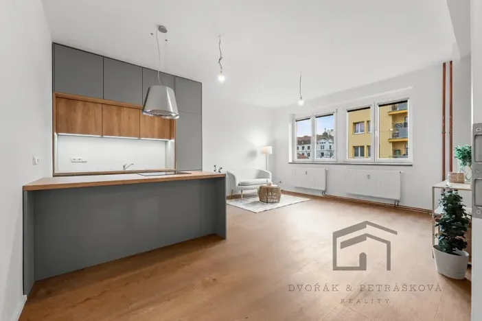 Pronájem bytu 3+kk, Praha - Libeň, Sokolovská, 64 m2