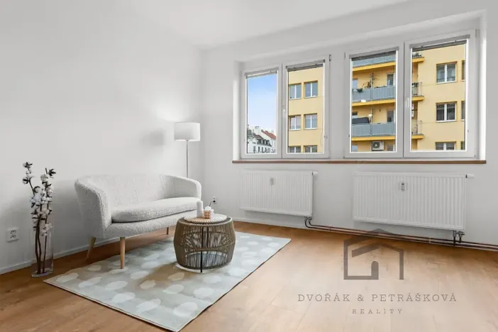 Pronájem bytu 3+kk, Praha - Libeň, Sokolovská, 64 m2