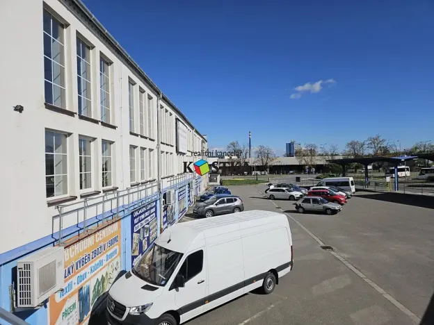 Prodej obchodního prostoru, Nový Jičín, Dolní brána, 2500 m2