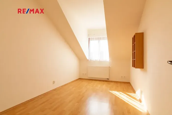 Pronájem rodinného domu, Praha - Újezd nad Lesy, Na Božkovně, 110 m2