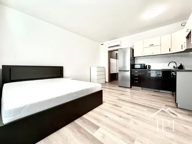 Pronájem bytu 1+kk, Praha - Hodkovičky, Šífařská, 35 m2