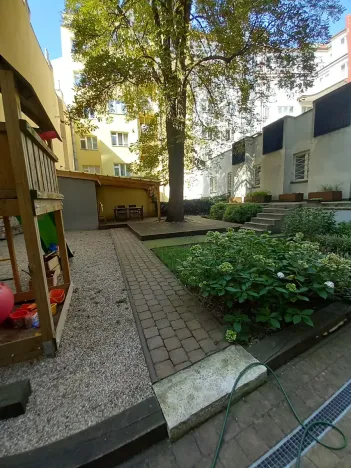 Pronájem bytu 2+kk, Praha - Holešovice, Letohradská, 48 m2