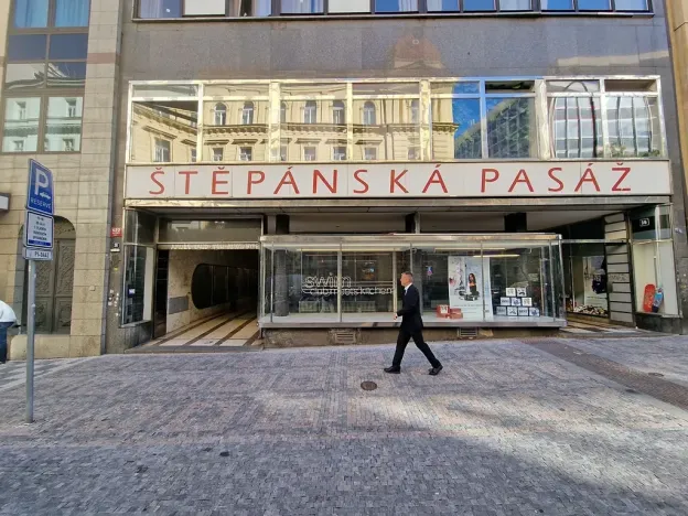 Pronájem obchodního prostoru, Praha - Nové Město, Štěpánská, 20 m2