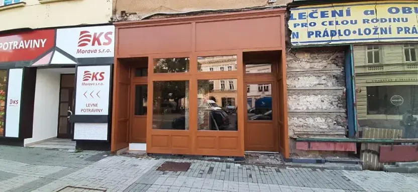Pronájem obchodního prostoru, Prostějov, Žižkovo nám., 18 m2
