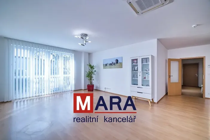 Pronájem kanceláře, Olomouc, Legionářská, 116 m2