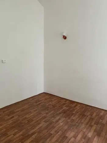 Pronájem kanceláře, Praha - Holešovice, Kamenická, 49 m2