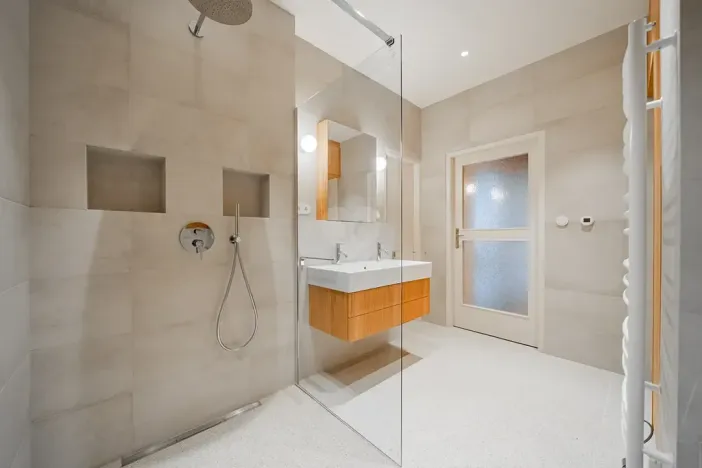 Pronájem bytu 3+1, Praha - Holešovice, Milady Horákové, 100 m2