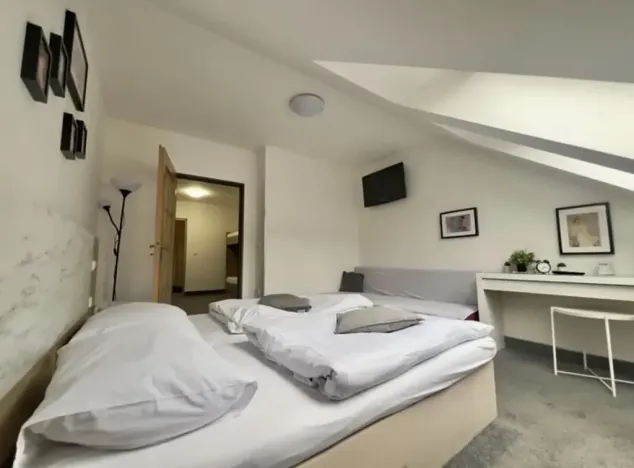 Pronájem bytu 2+kk, Praha, U Santošky, 50 m2