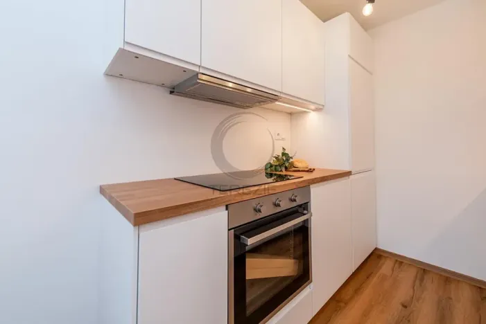 Prodej bytu 2+kk, Praha - Kobylisy, Čimická, 43 m2