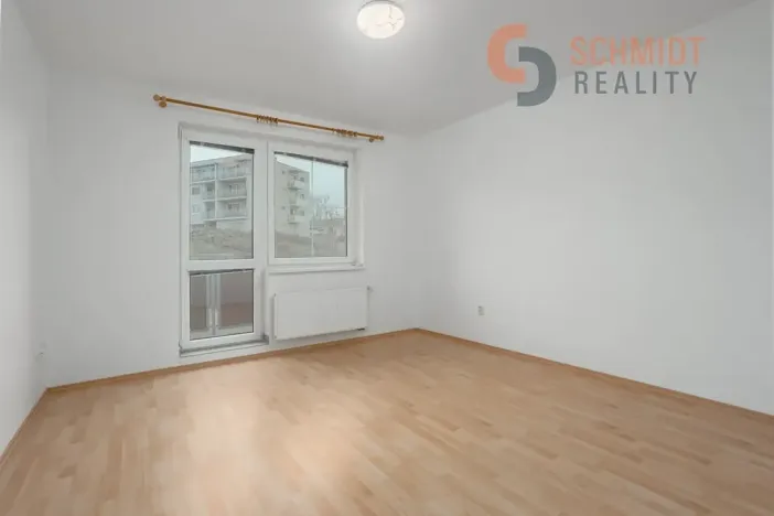 Prodej bytu 3+kk, Hustopeče, U Větrolamu, 76 m2