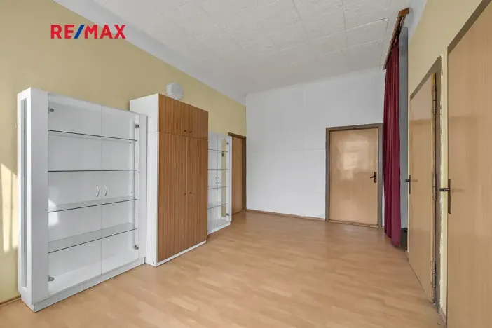 Prodej rodinného domu, Plaňany, Pražská, 152 m2