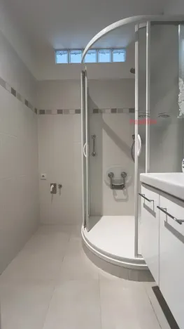 Prodej bytu 2+1, Otrokovice, Hlavní, 58 m2