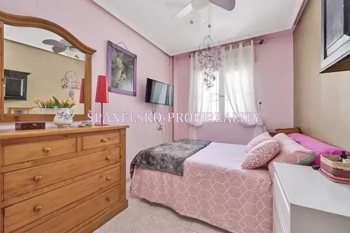 Prodej rodinného domu, Torrevieja, Španělsko, Ronda César Cánovas Girada, 50 m2