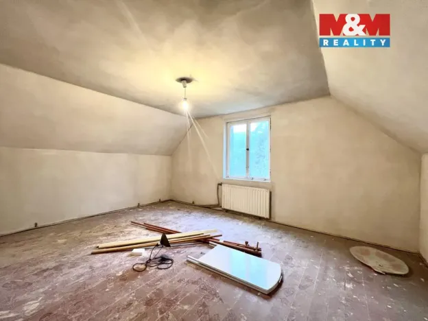 Prodej rodinného domu, Ústí nad Labem - Sebuzín, 210 m2