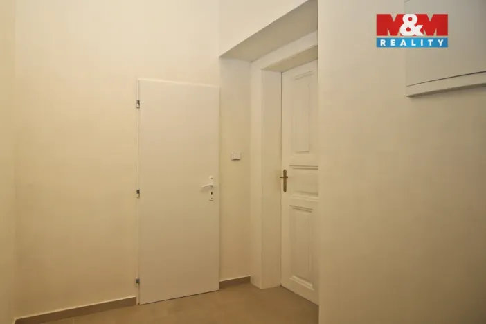 Pronájem bytu 1+1, Praha - Žižkov, Hartigova, 34 m2