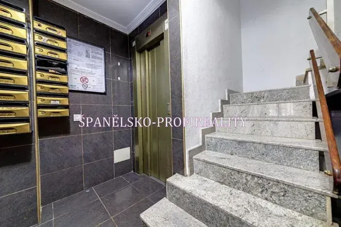 Prodej bytu 4+1, Torrevieja, Španělsko, 89 m2