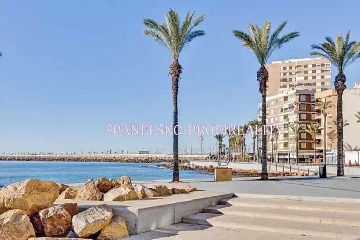 Prodej bytu 4+1, Torrevieja, Španělsko, 89 m2