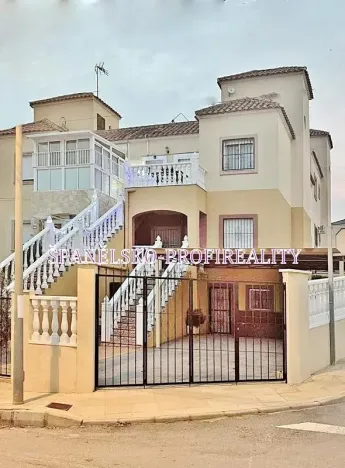 Prodej bytu 3+kk, Orihuela, Španělsko, 77 m2