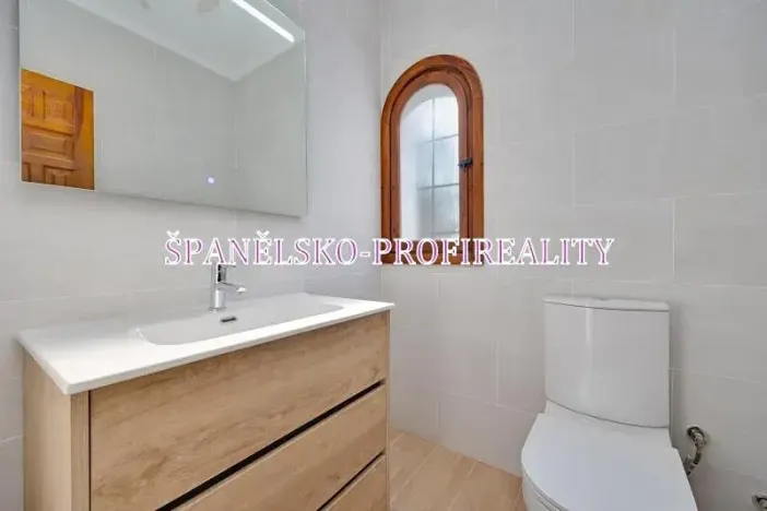 Prodej bytu 4+kk, Alicante, Španělsko, 150 m2