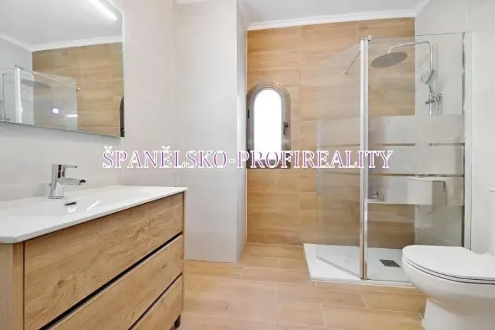 Prodej bytu 4+kk, Alicante, Španělsko, 150 m2