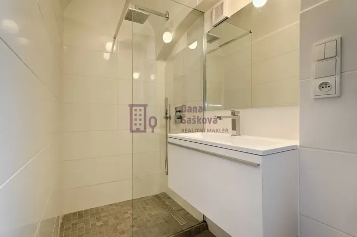 Pronájem bytu 1+kk, Jindřichův Hradec, Kostelní, 36 m2