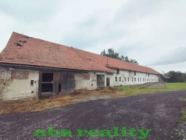 Prodej zemědělského objektu, Dolní Chvatliny, 1691 m2