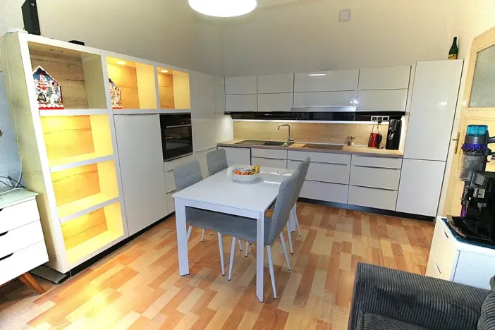 Pronájem bytu 2+kk, Praha - Holešovice, Veverkova, 50 m2