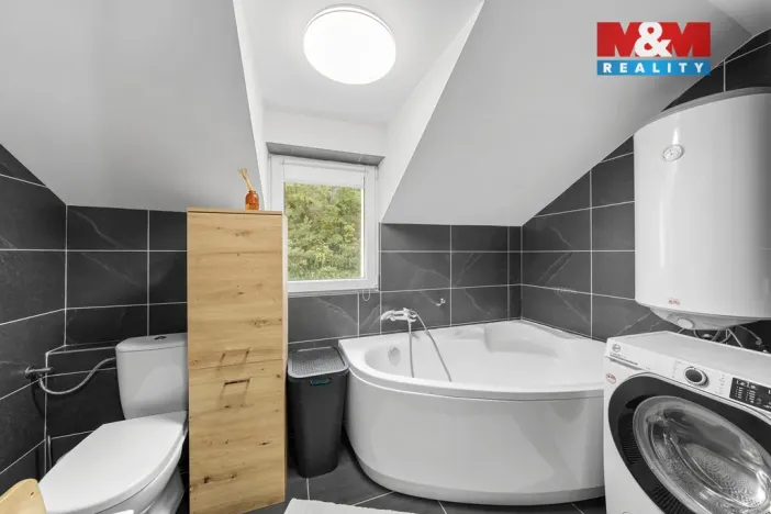 Prodej bytu 5+1, Děčín - Děčín X-Bělá, Sněžnická, 98 m2