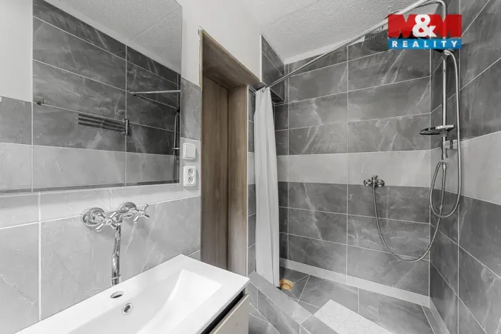 Prodej bytu 5+1, Děčín - Děčín X-Bělá, Sněžnická, 98 m2