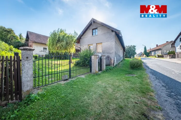 Prodej zemědělské usedlosti, Chroustov, 140 m2