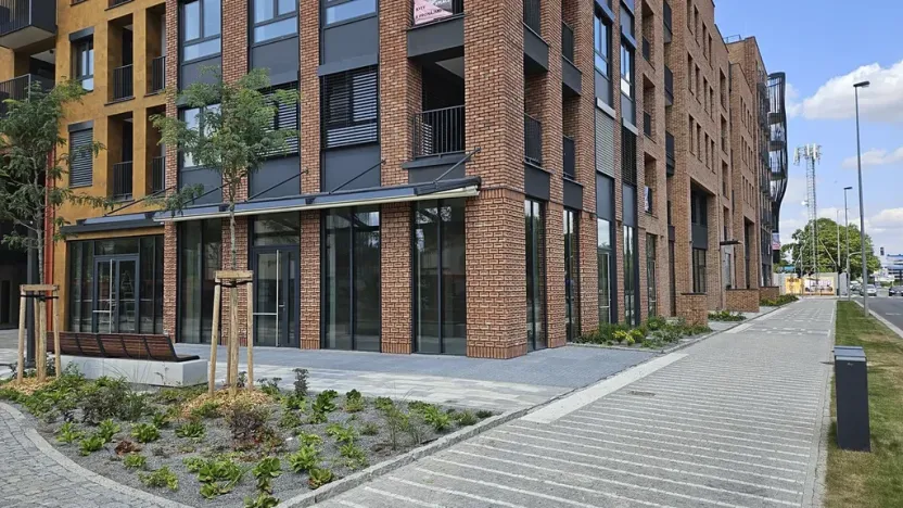 Pronájem obchodního prostoru, Praha - Smíchov, U Lihovaru, 190 m2