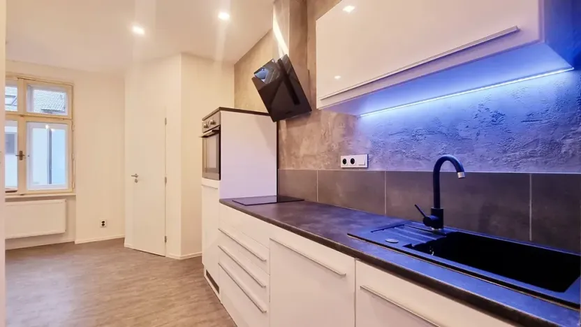 Pronájem bytu 2+kk, Brno, Dobrovského, 44 m2