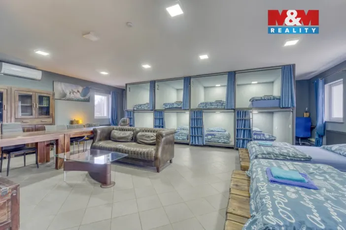 Prodej obchodního prostoru, Stružná, 216 m2