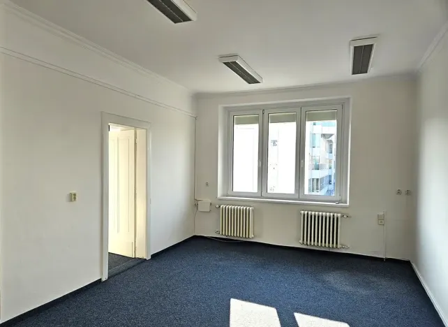 Pronájem kanceláře, Praha - Dejvice, Velflíkova, 47 m2