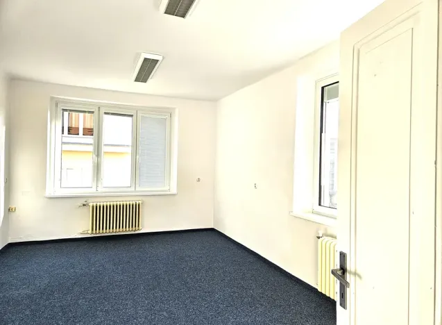 Pronájem kanceláře, Praha - Dejvice, Velflíkova, 47 m2