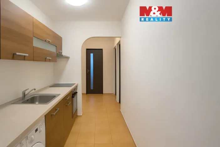 Prodej bytu 3+1, Nepomyšl, 90 m2