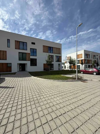 Pronájem bytu 2+kk, Hluboká nad Vltavou, Potoční, 52 m2