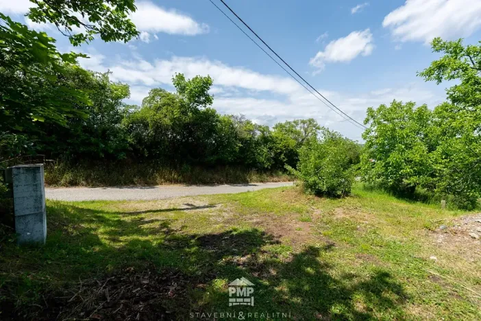 Prodej zahrady, Střelice, 931 m2