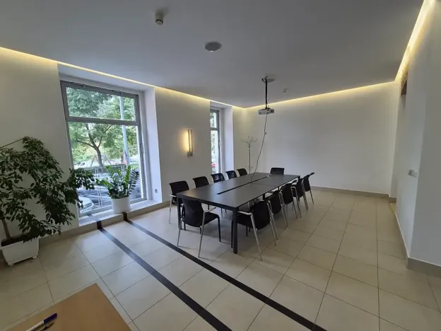 Pronájem kanceláře, Praha - Žižkov, Žerotínova, 220 m2