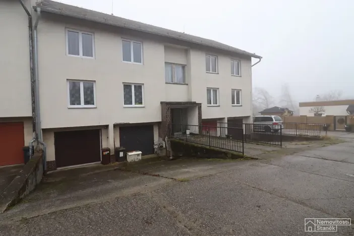 Prodej bytu 4+1, Dírná, 100 m2