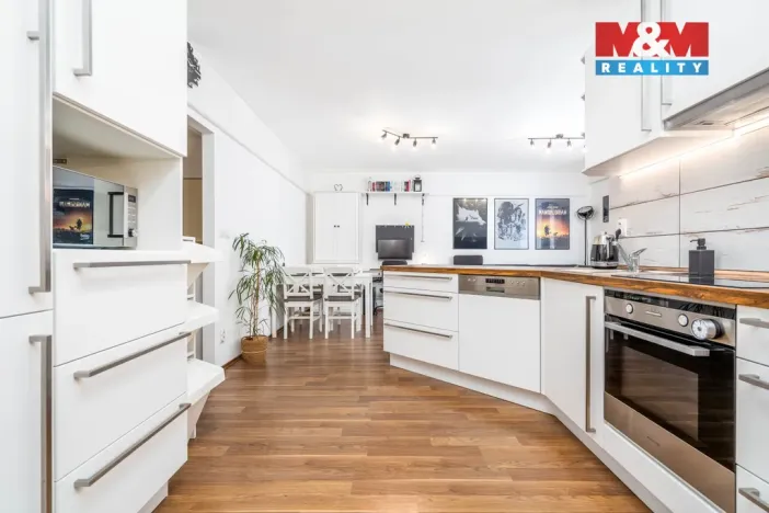 Prodej bytu 2+kk, Hostivice, Sportovců, 46 m2