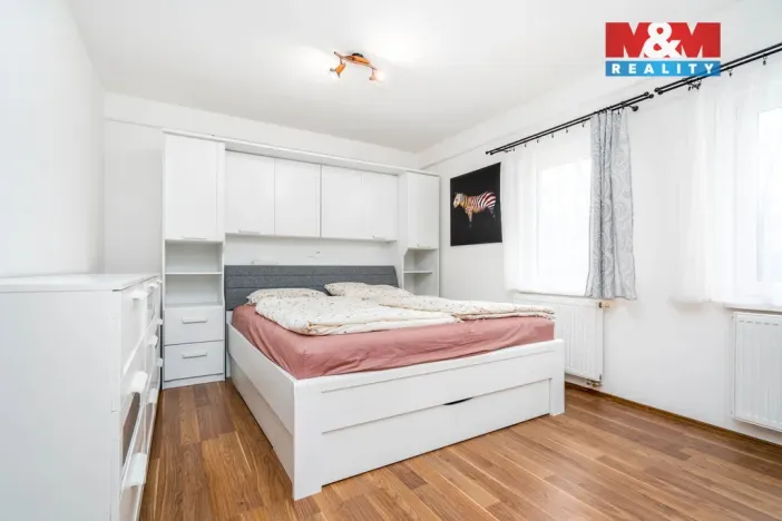 Prodej bytu 2+kk, Hostivice, Sportovců, 46 m2