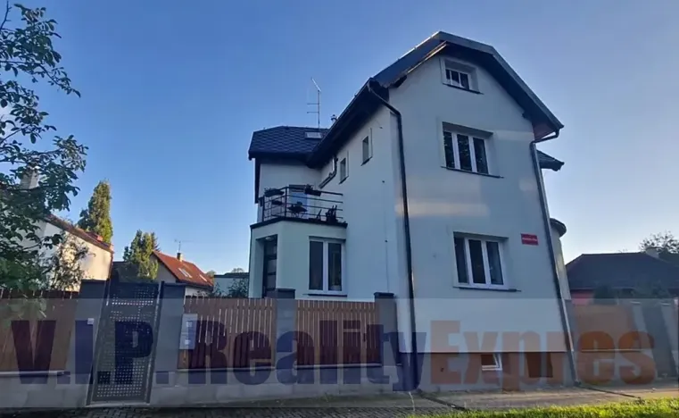 Prodej vily, Čelákovice, Rooseveltova, 234 m2