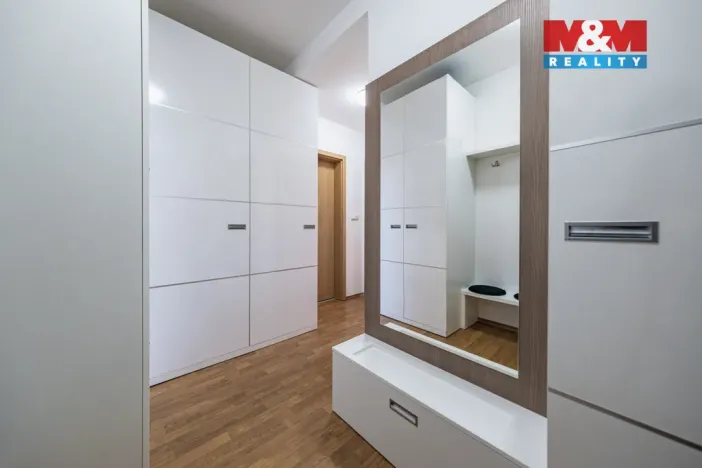 Pronájem bytu 3+kk, Praha - Kolovraty, Meduňková, 109 m2