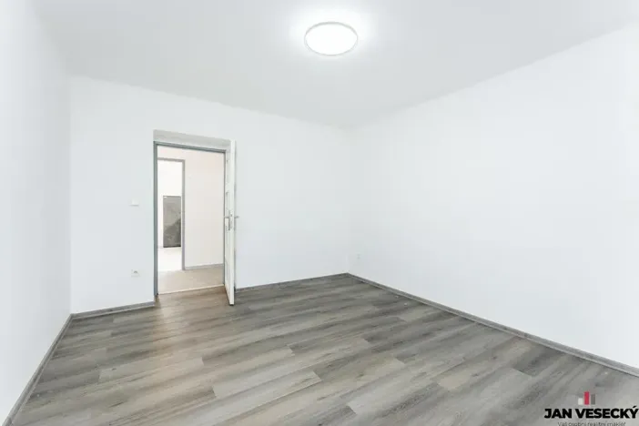 Pronájem bytu 3+1, Praha - Čakovice, U Párníků, 54 m2