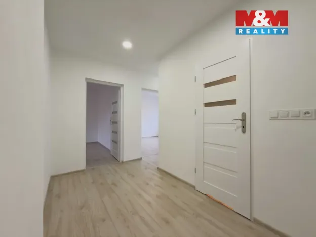 Prodej bytu 2+1, Karviná - Ráj, Božkova, 60 m2