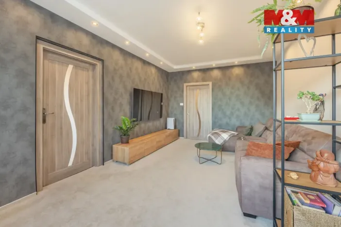 Prodej bytu 3+1, Praha - Letňany, Křivoklátská, 66 m2