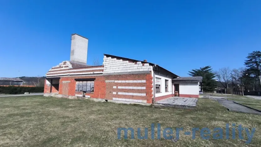 Prodej komerční, Žichovice, 753 m2